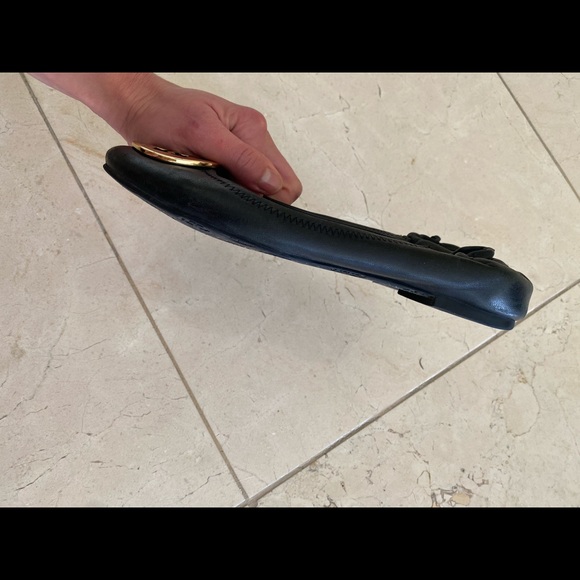 ❌SOLD❌Tory Burch Reva Black Leather Ballet Flats - Picture 5 of 10